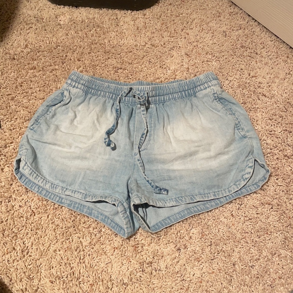 Women’s denim flowy shorts from aerie